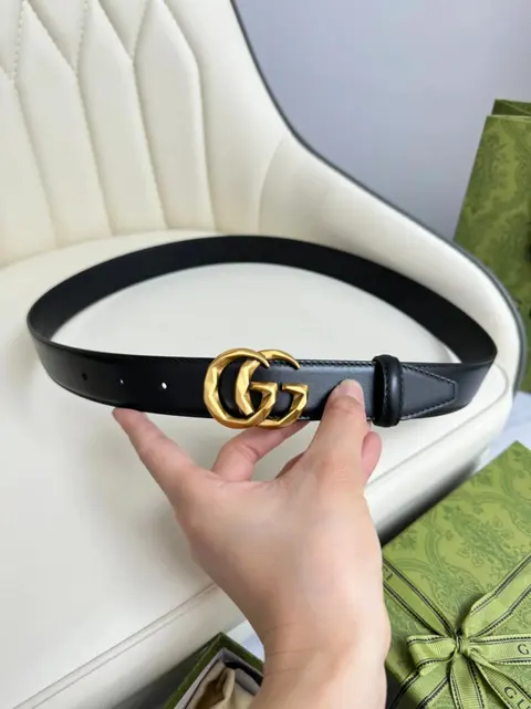 Gucci Black Leather Belt with Gold GG Buckle