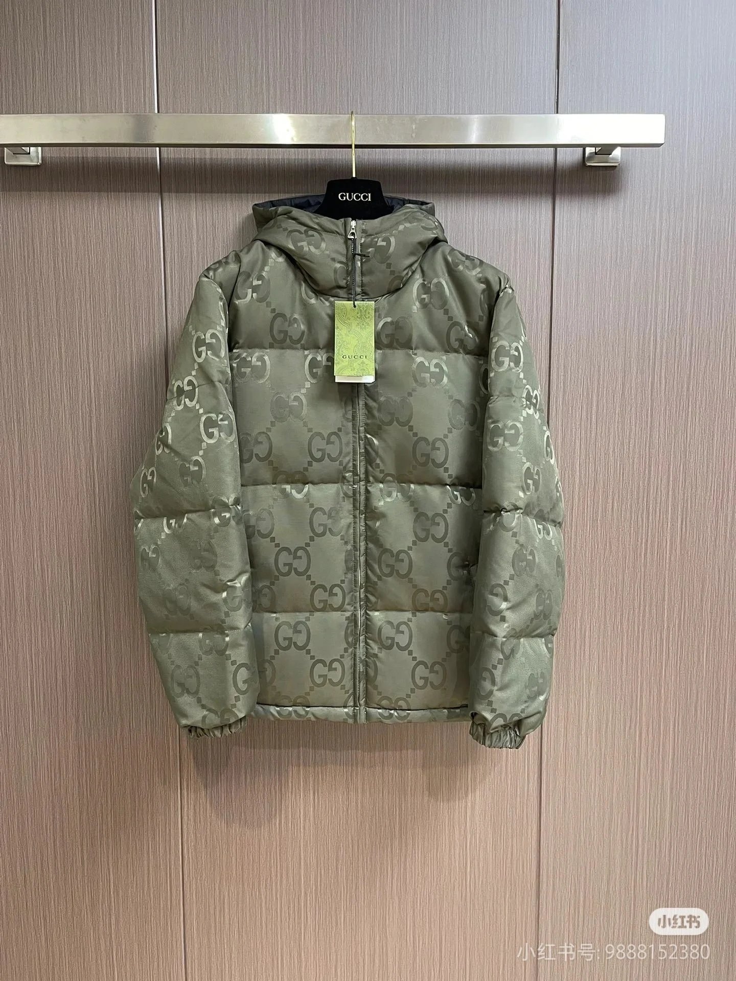 军绿色 Army Green