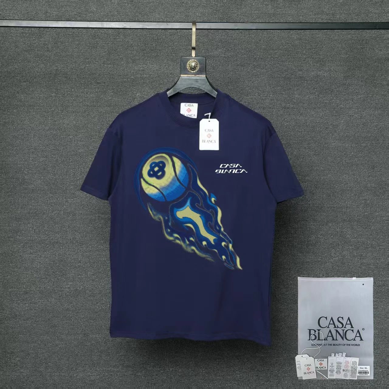 01宝蓝色