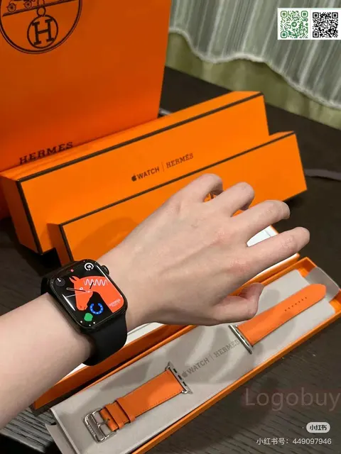 Apple Watch Hermès with Orange Leather Band
