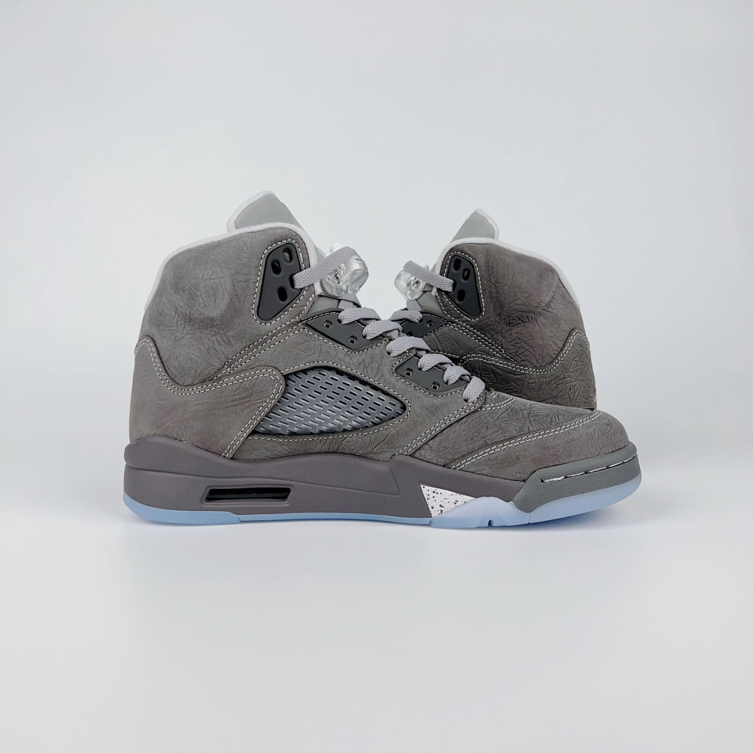 灰狼 Wolf Grey