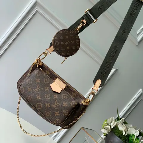 Louis Vuitton Monogram Crossbody Bag with Chain Strap