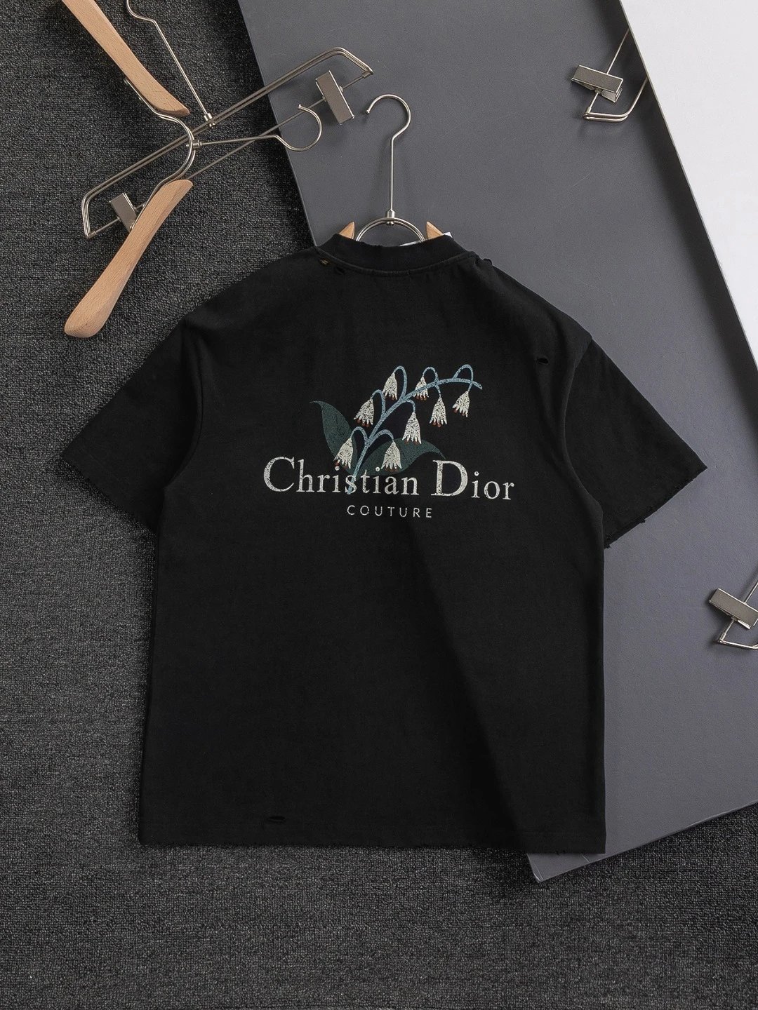 C*hristian D*ior
