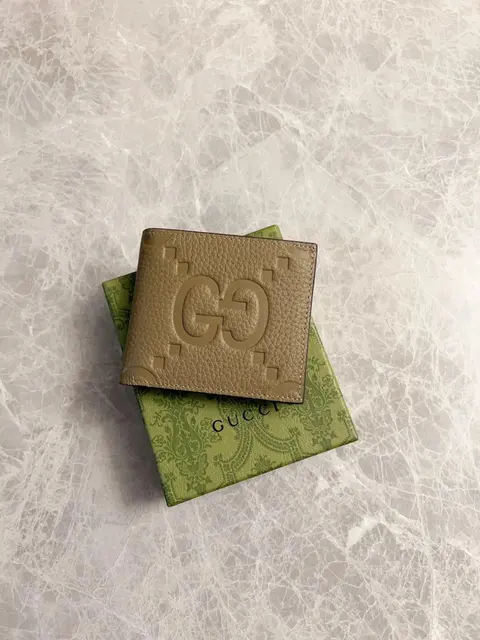 Gucci GG Logo Bifold Wallet