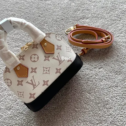 Louis Vuitton Monogram Mini Bag