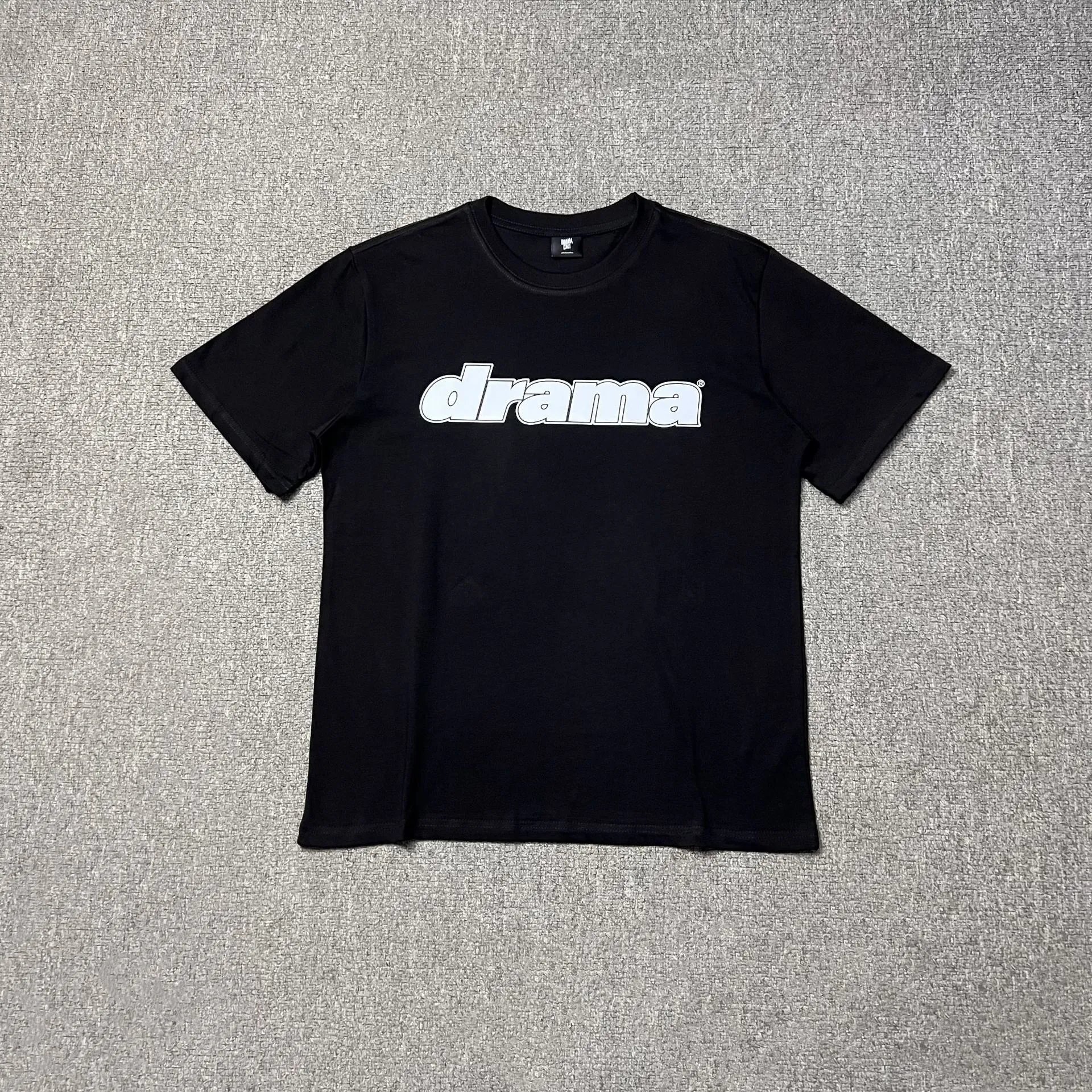DC01 黑印白