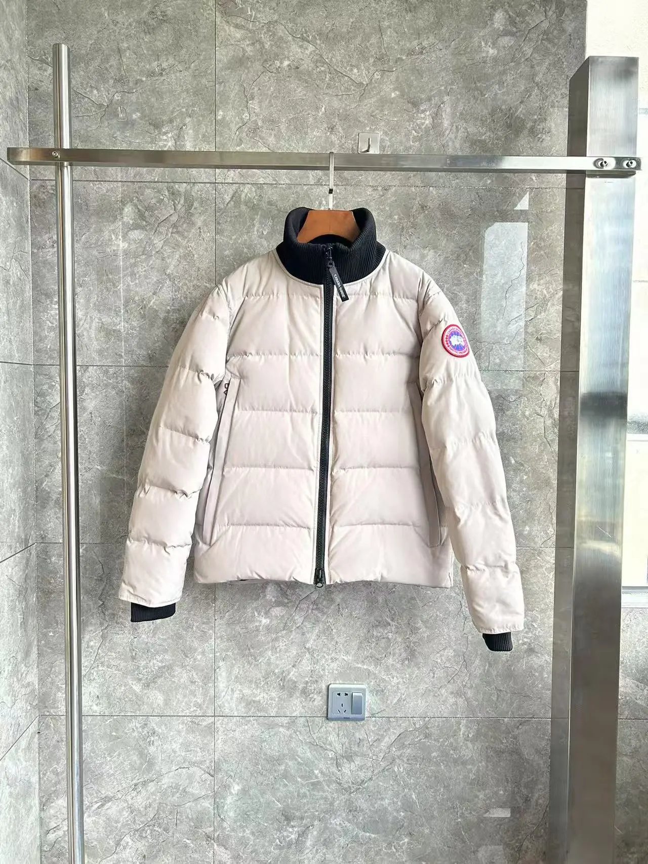 29米白