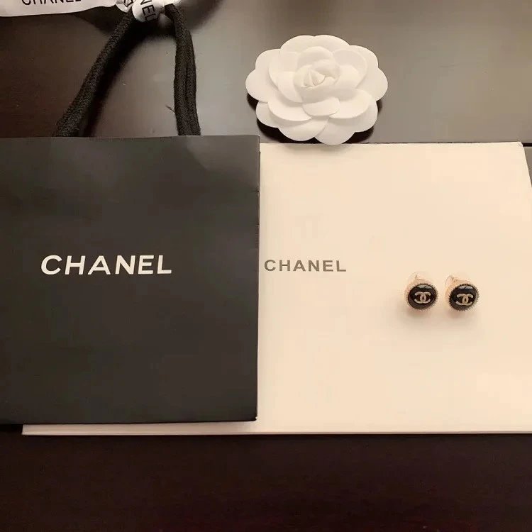 31CHANEL
