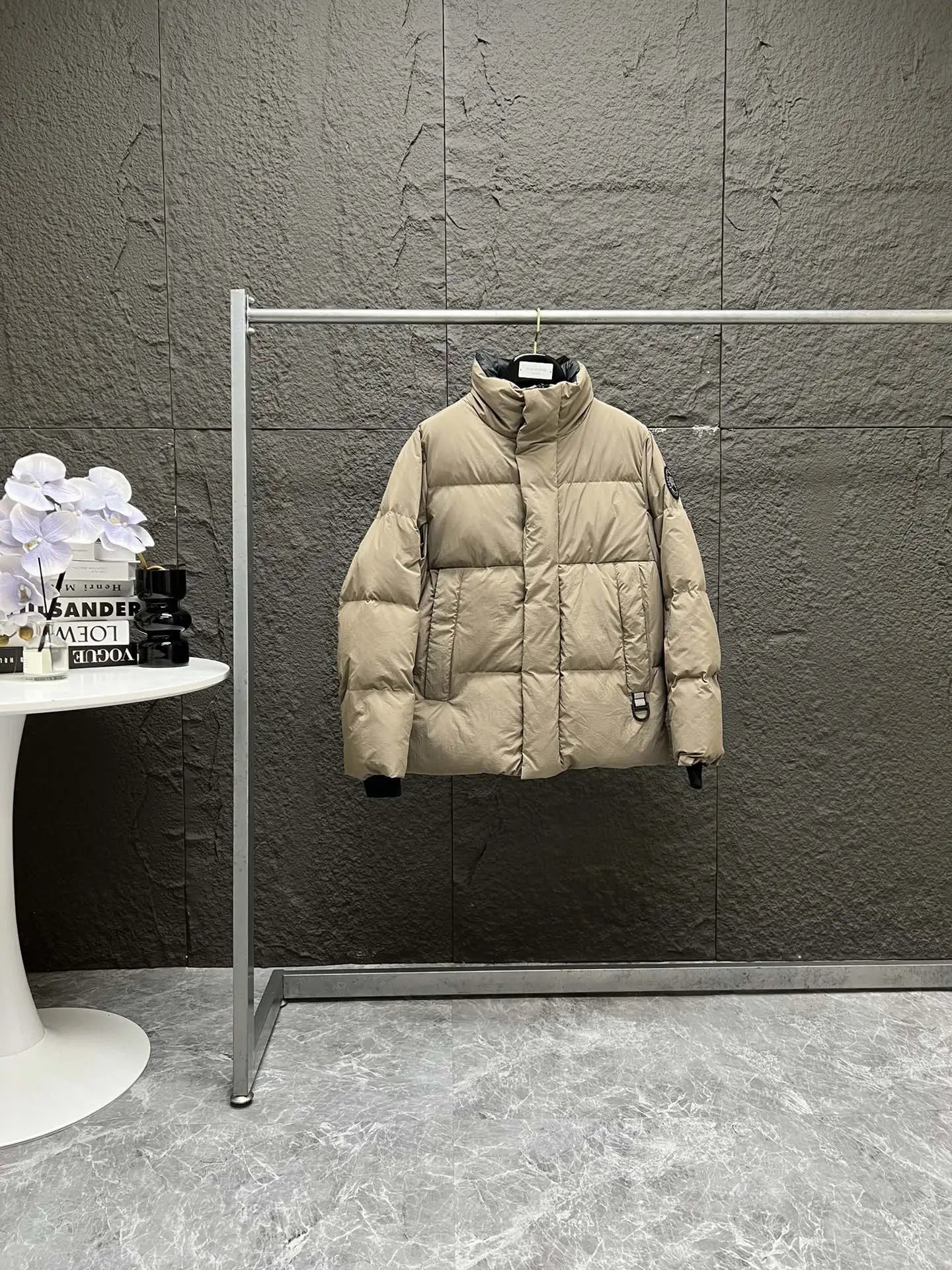 卡其色 Khaki