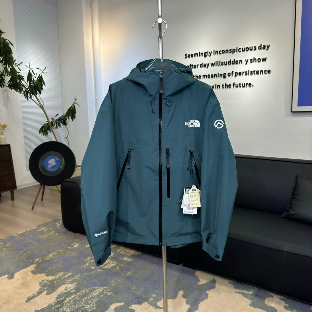 松绿色 Pine Green