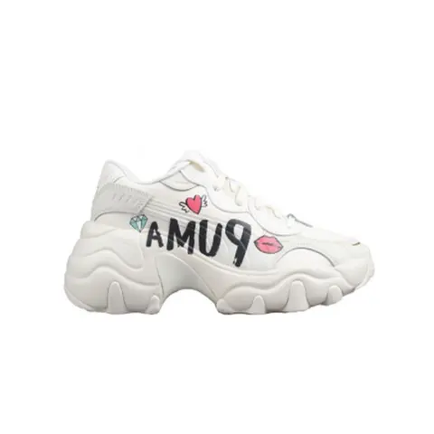 AMU9 White Chunky Sneakers with Heart and Lip Design