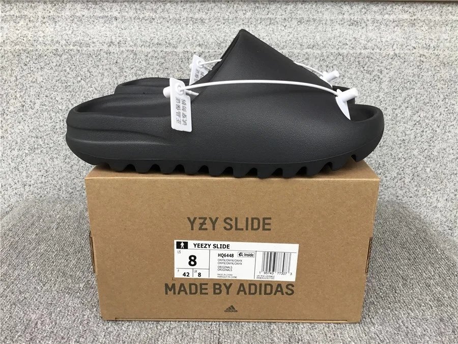17黑色拖鞋