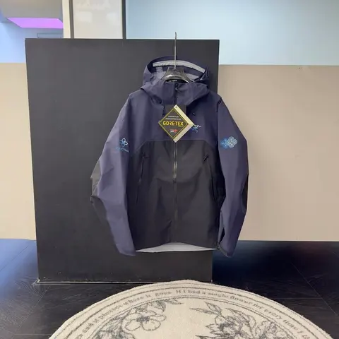 Sangtai GORE-TEX Waterproof Jacket