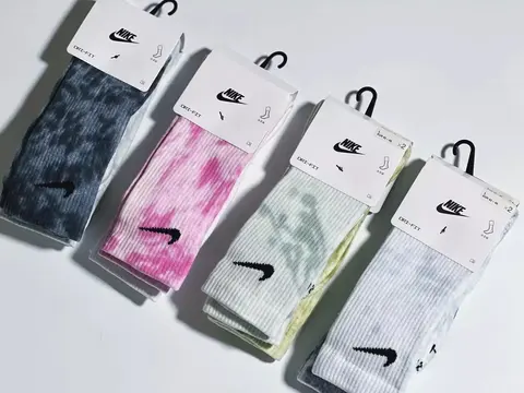 Nike Dri-FIT Crew Socks