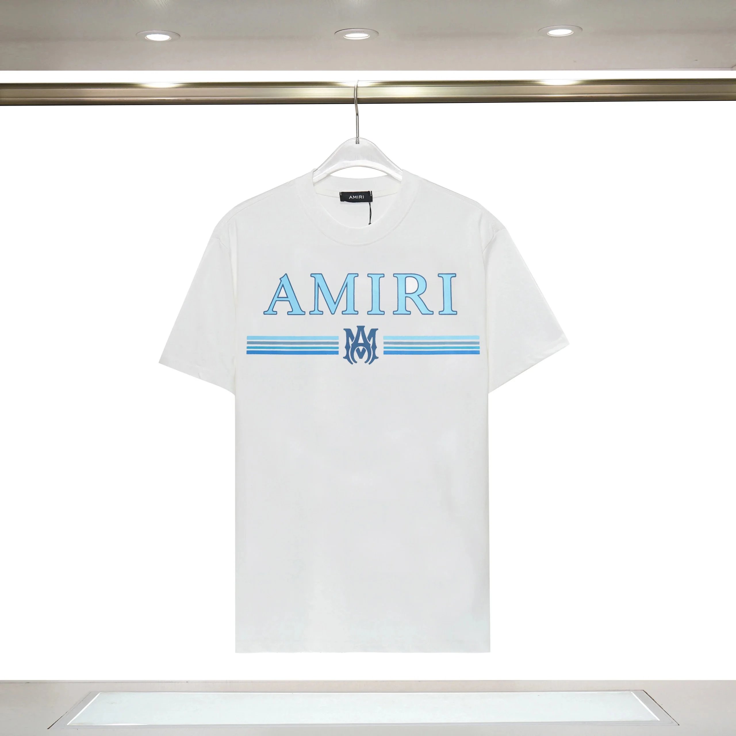 04白色
