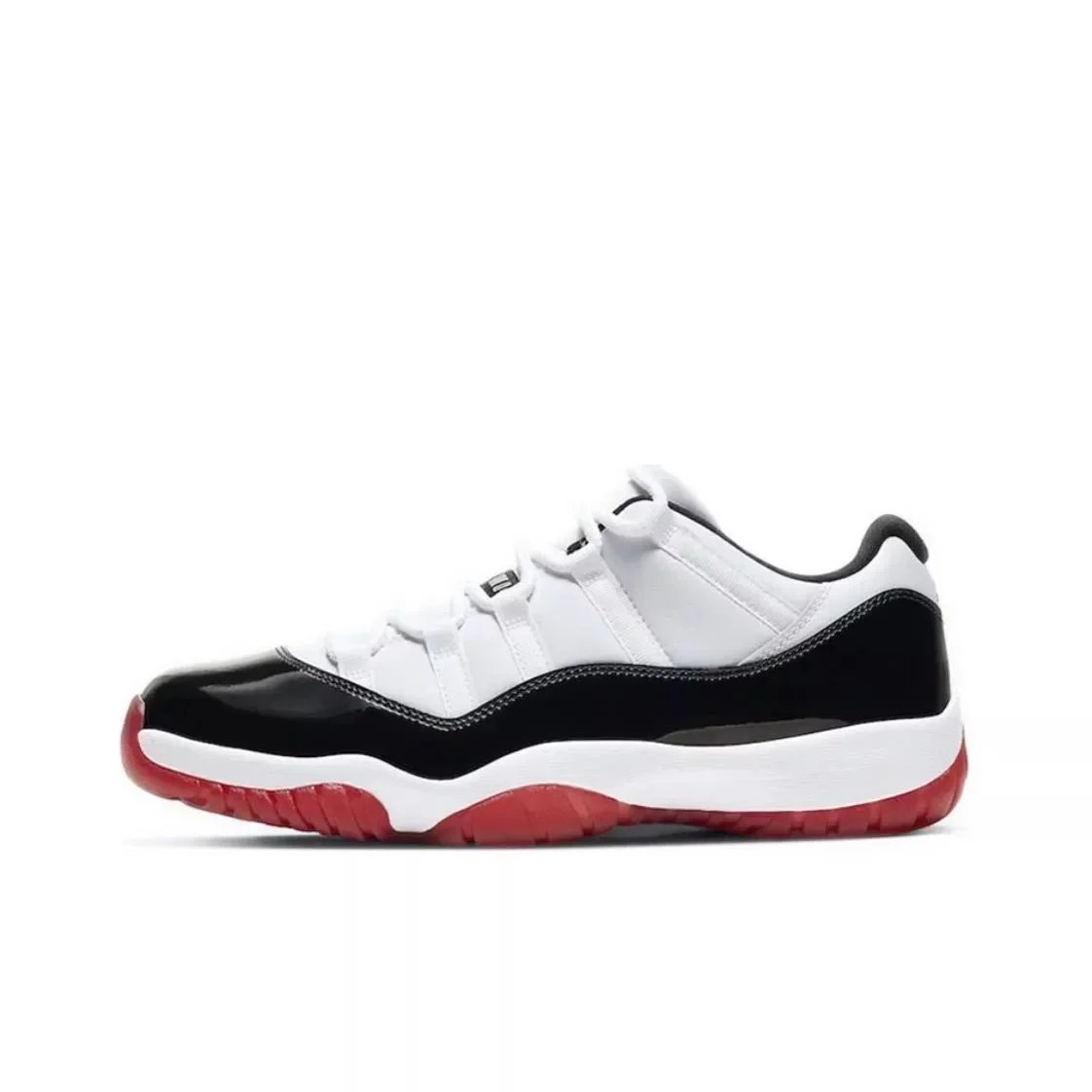 AJ11 Low-黑白红