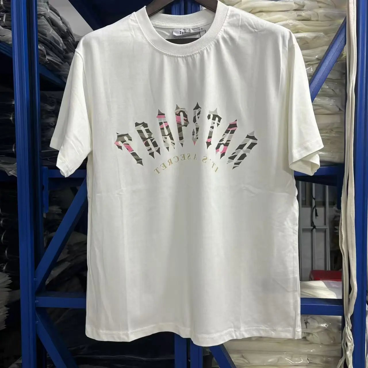 565 白色