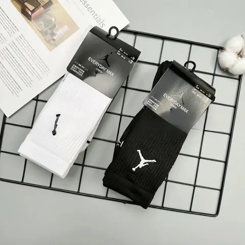 Jordan Men's Basketball Crew Socks - Thick Terry Bottom, Sweat-Wicking Athletic Socks