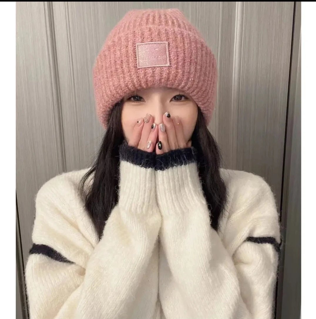 粉红色