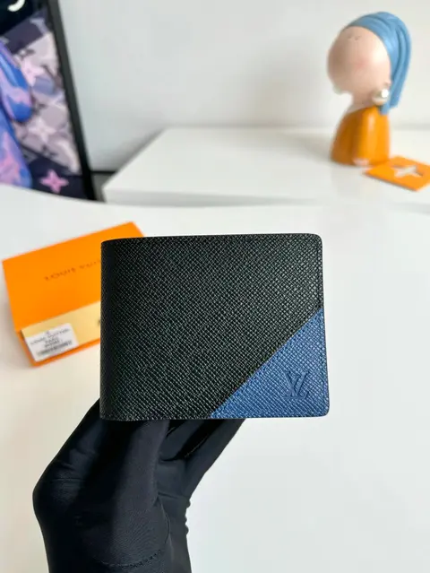 Louis Vuitton Black and Blue Epi Leather Wallet