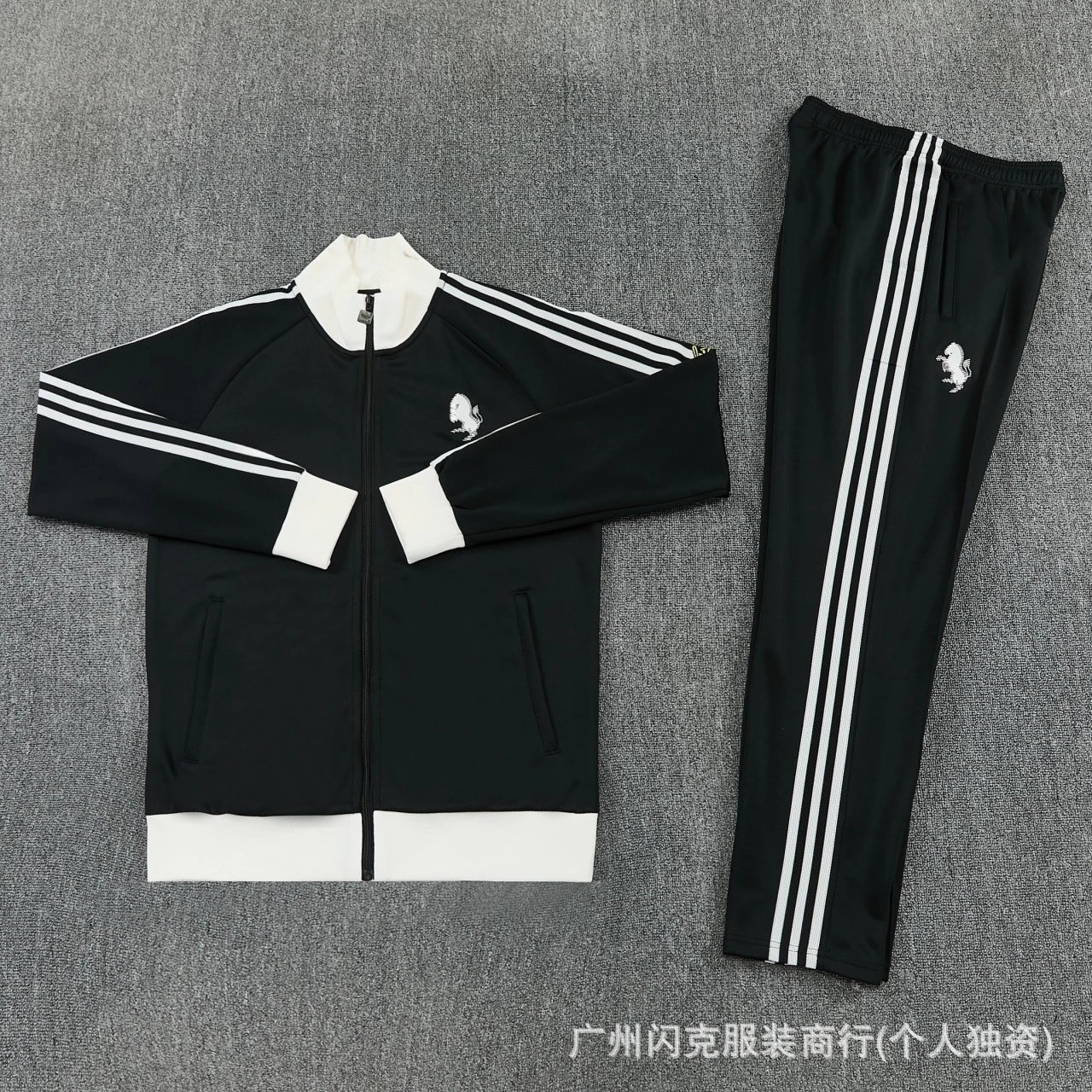 26-27尤文黑色套装