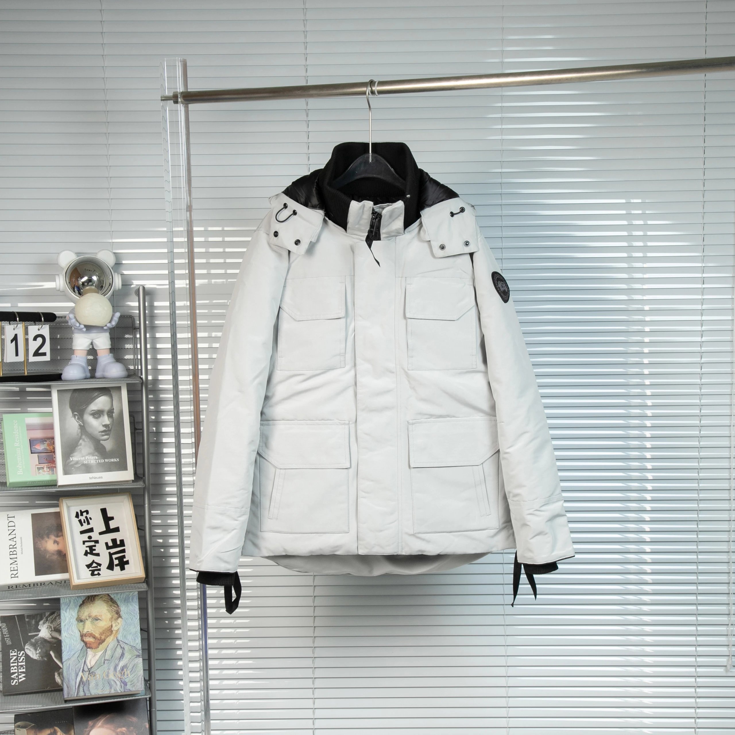 石灰色 Limestone