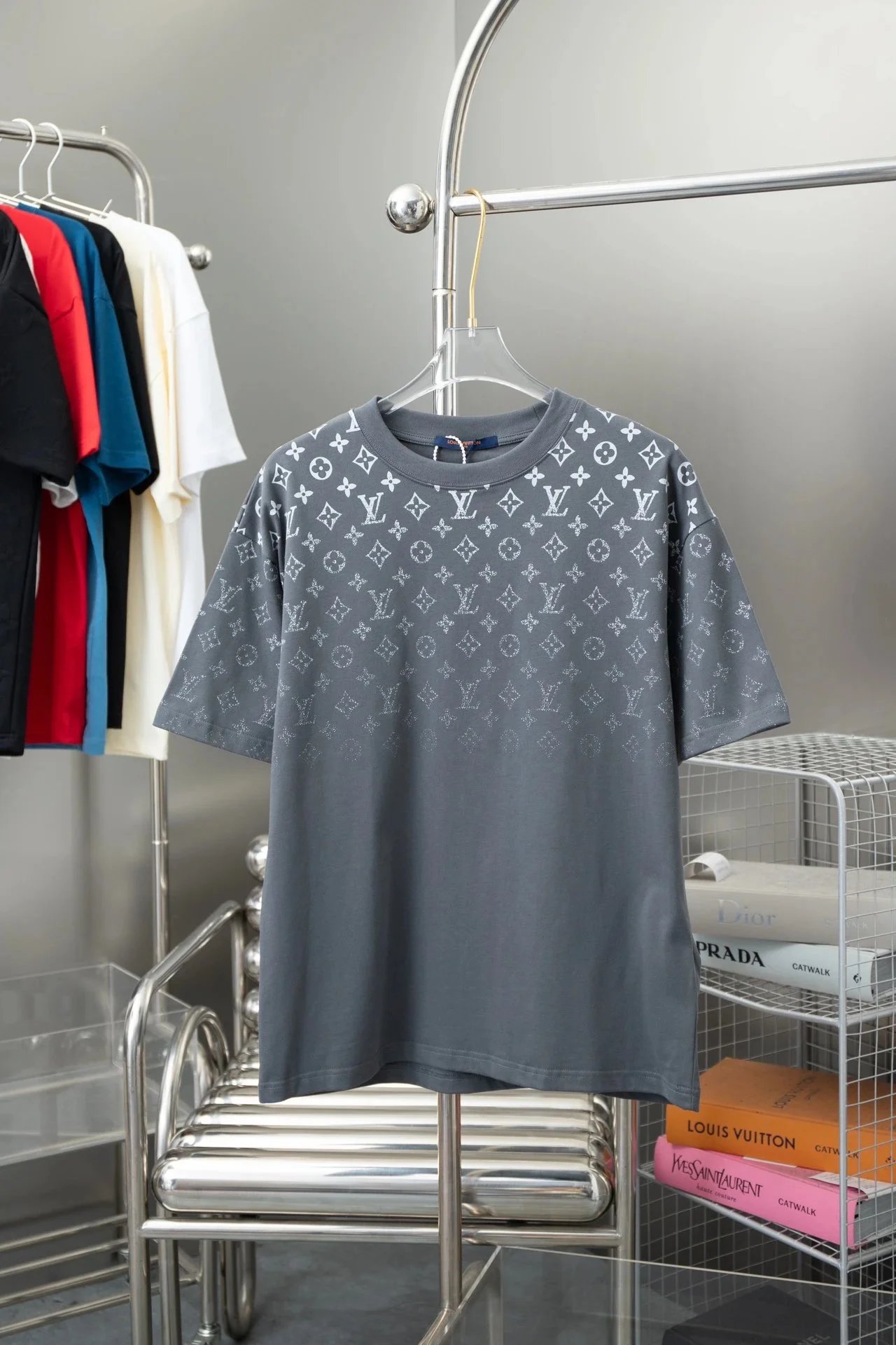 灰色grey
