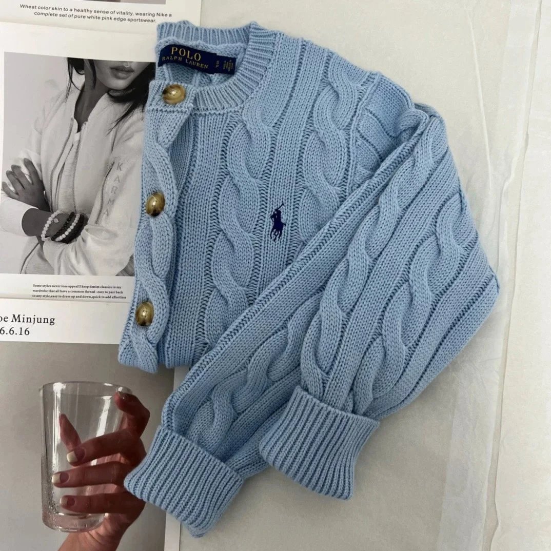 天蓝色sky blue