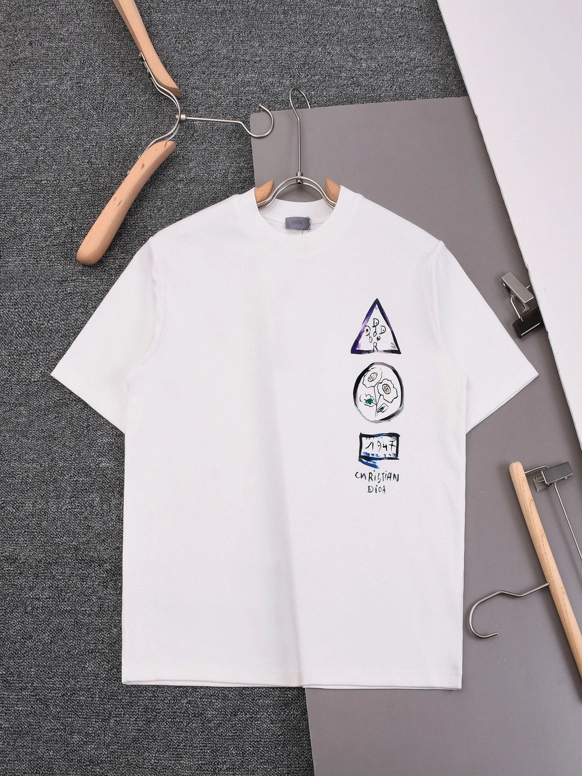 白色white