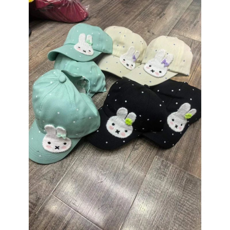 米色-小兔