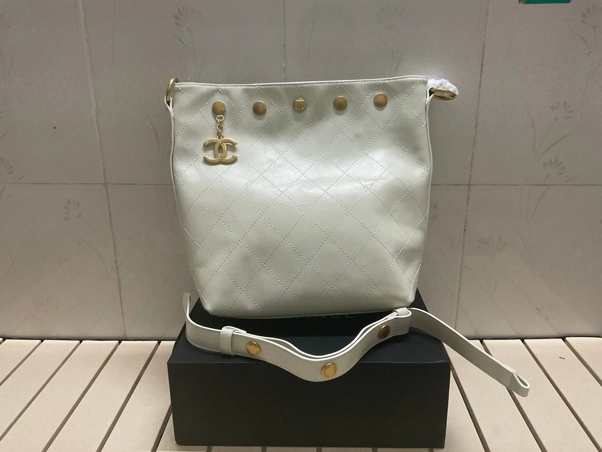 31cmX28cmX15cm.