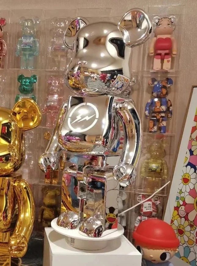 深棕色