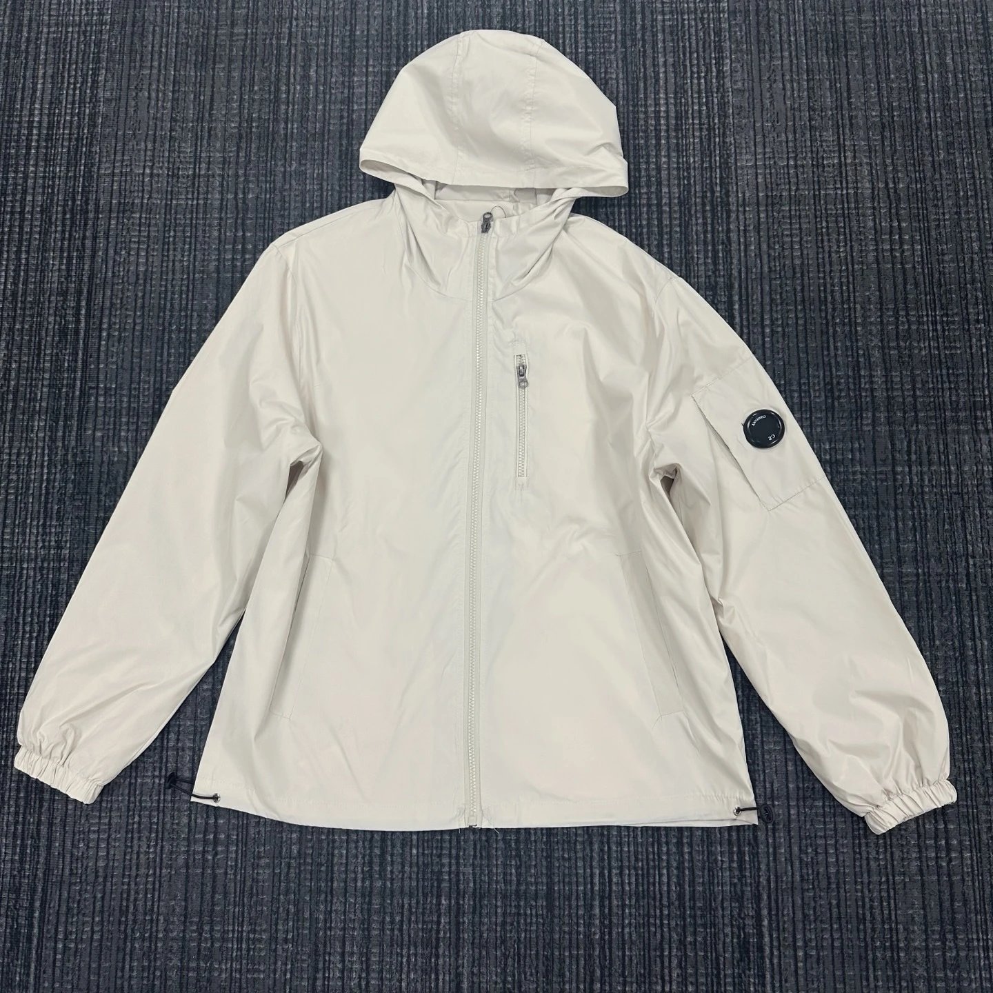 06A白色