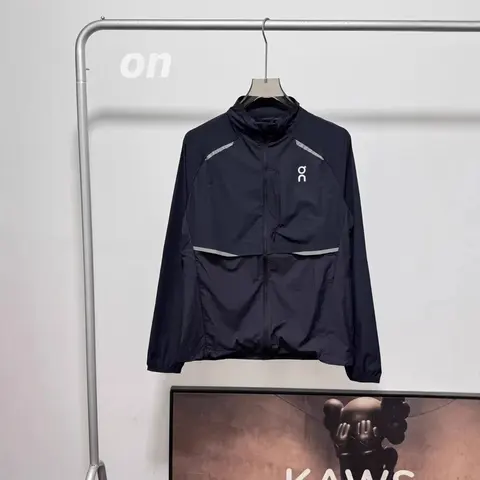 On Running Windbreaker Jacket