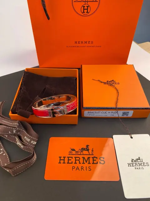 Hermès Clic H Plongée Bracelet in Red