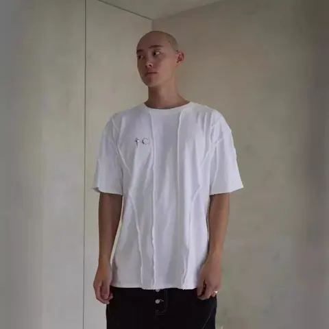 THÓUG CLÓUB TC Basic T-Shirt
