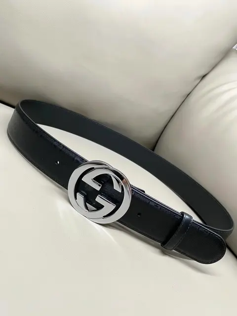 Gucci Black Leather Belt with Interlocking G Buckle