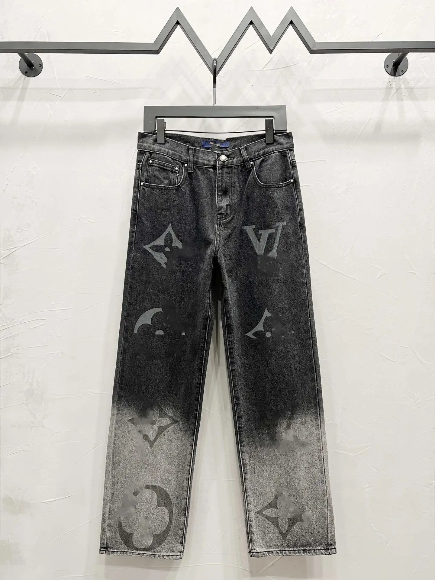 LYM872