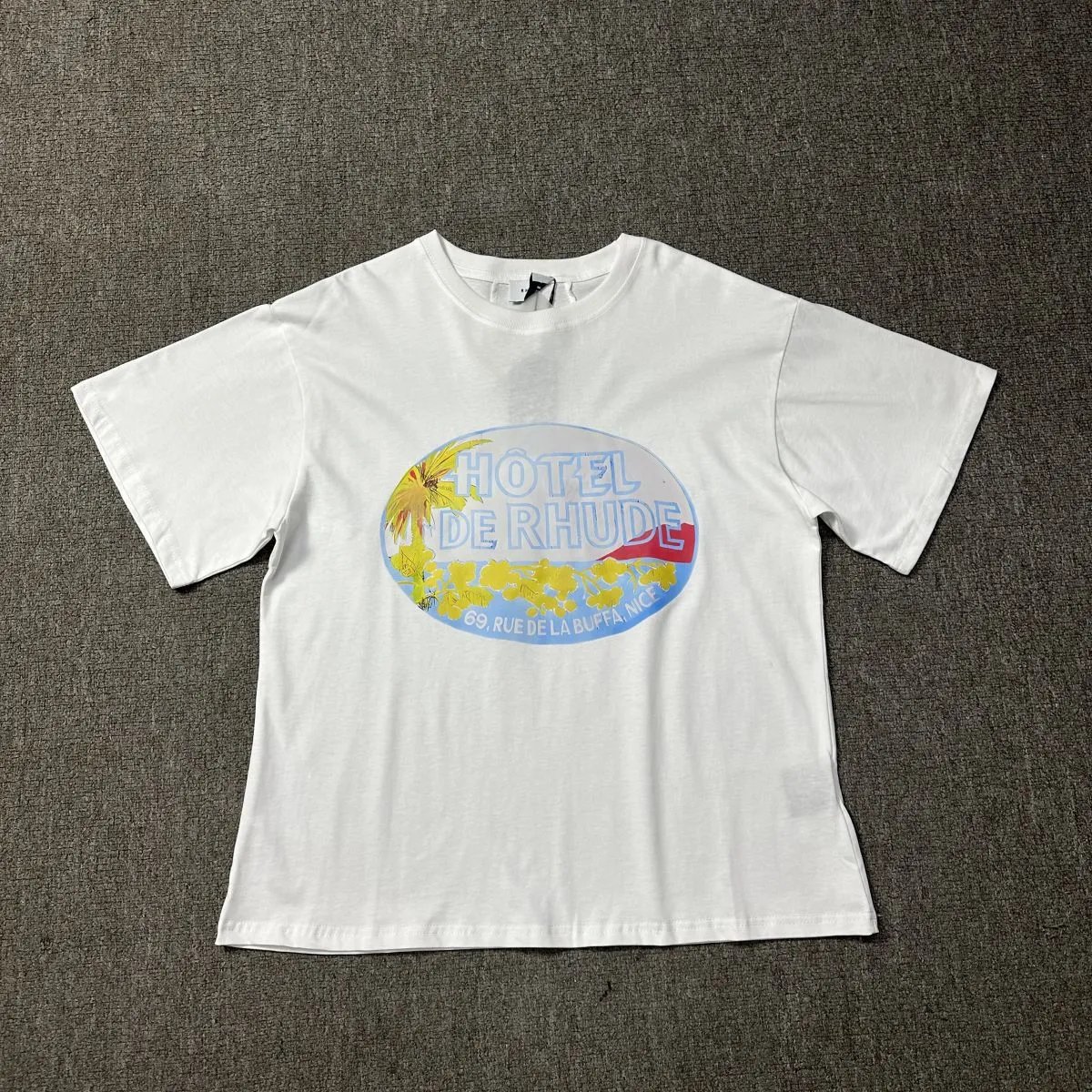 1197 白色