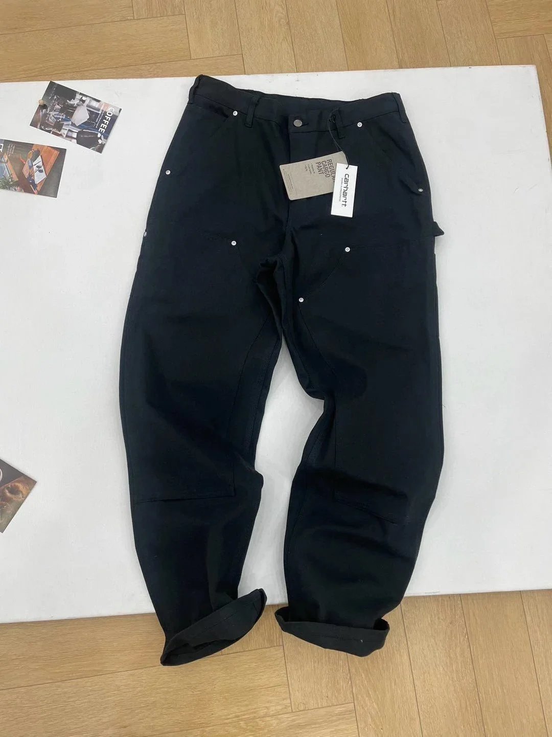 黑色 Black