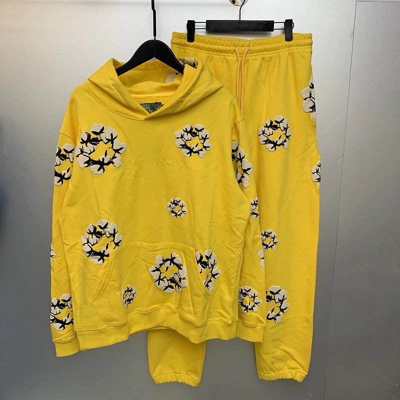 套装黄色