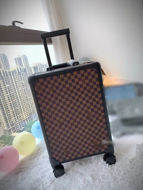 Checkered Pattern Hard Shell Suitcase