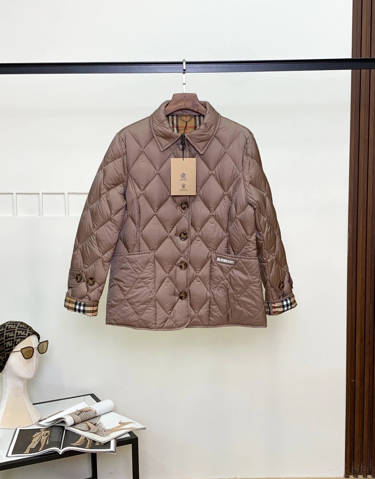 藕粉色 lotus root pink