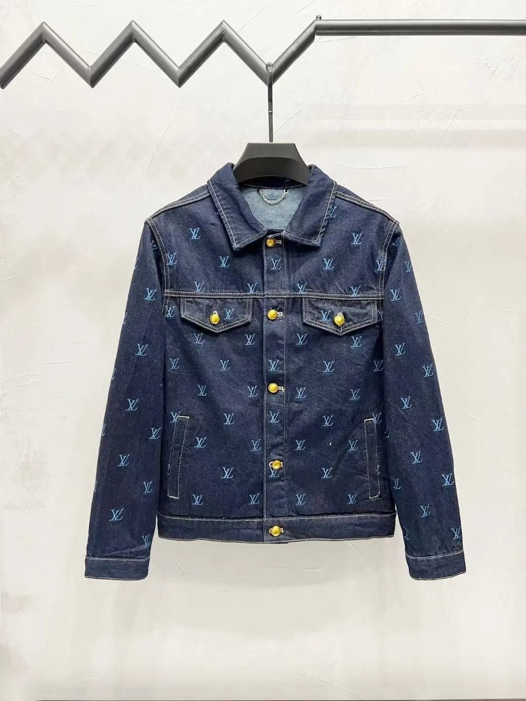 37*Top quality