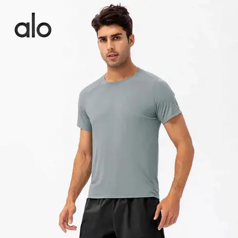 alo Yoga Men's Performance T-Shirt