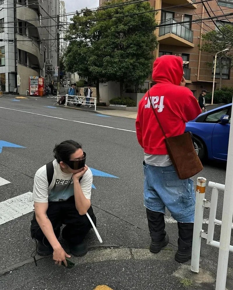 红色