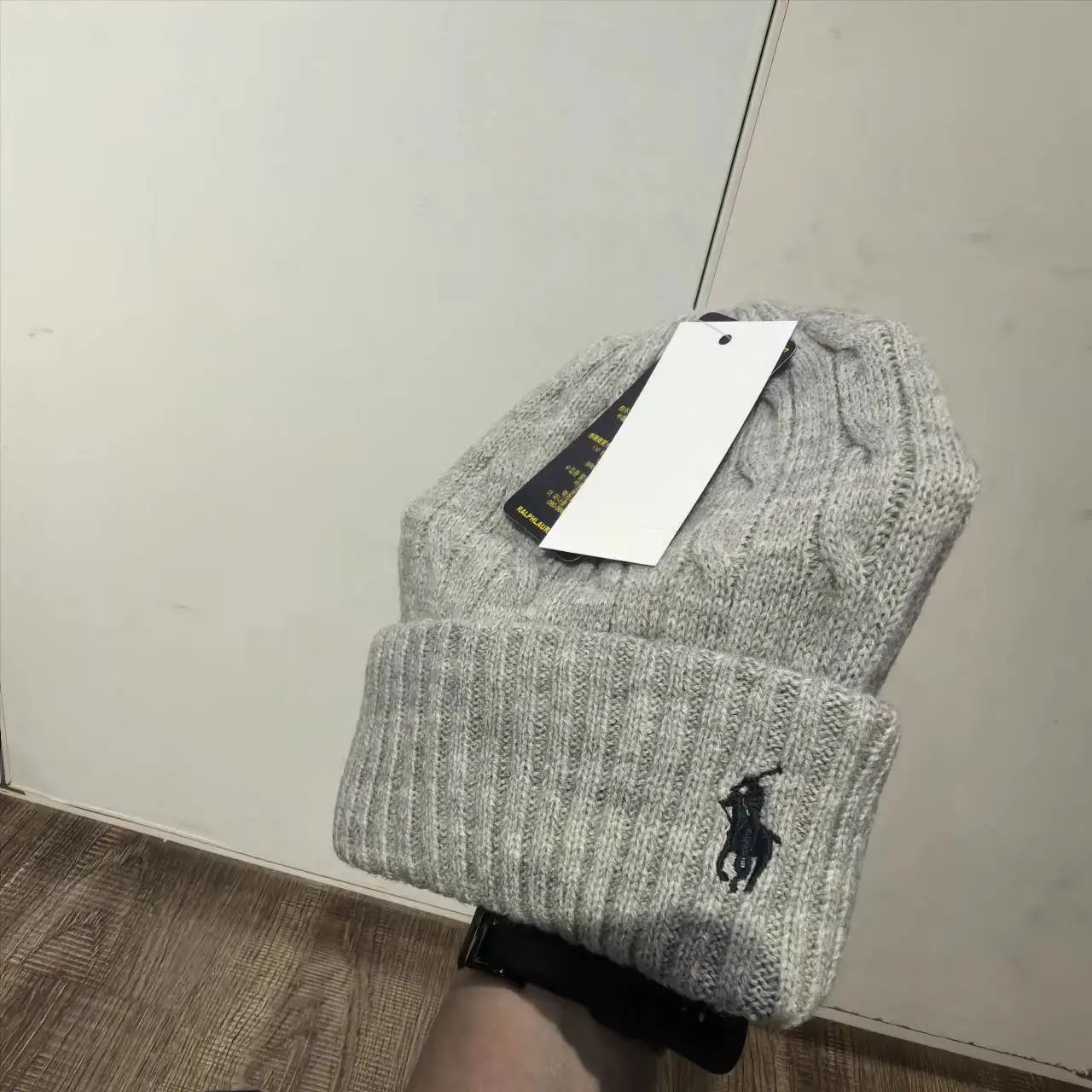 灰色藏青标