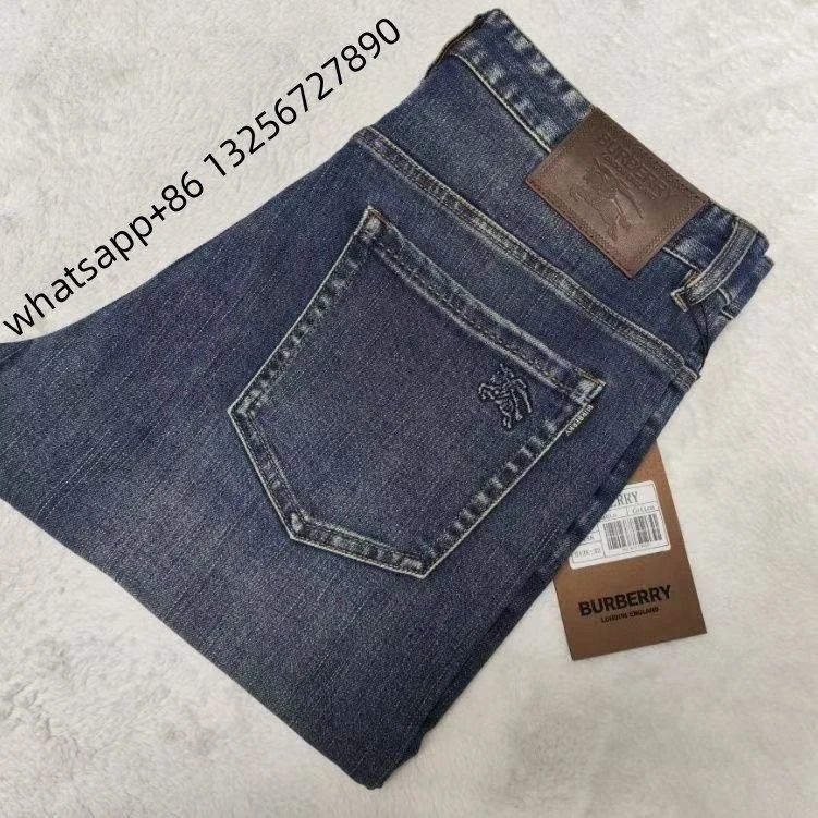 06Burberry