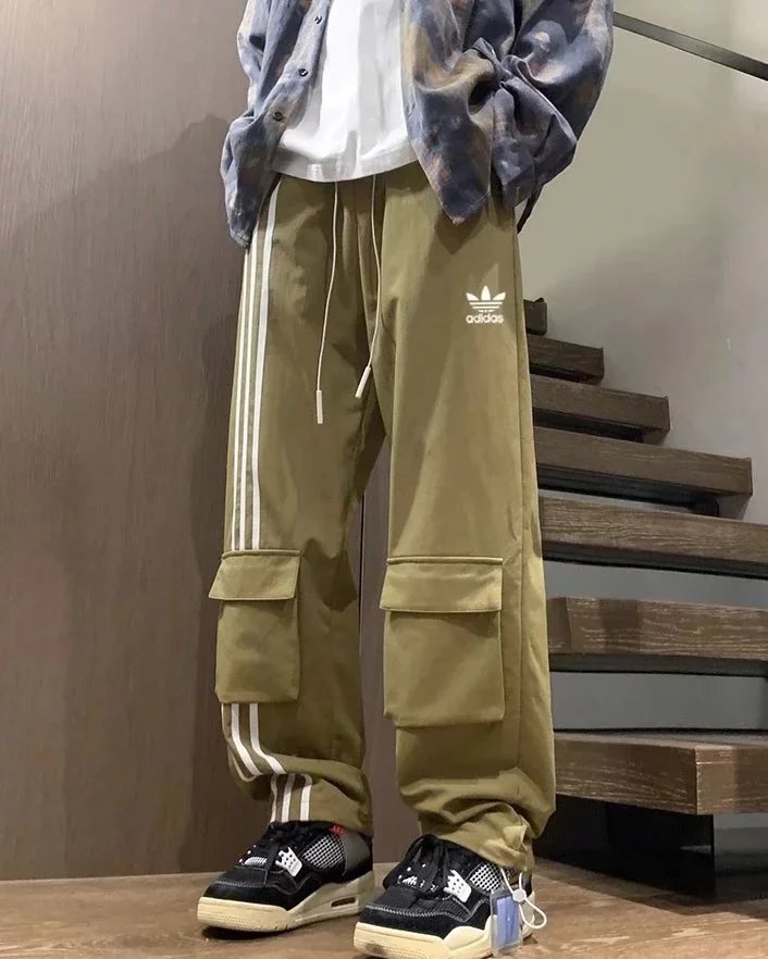 黄色