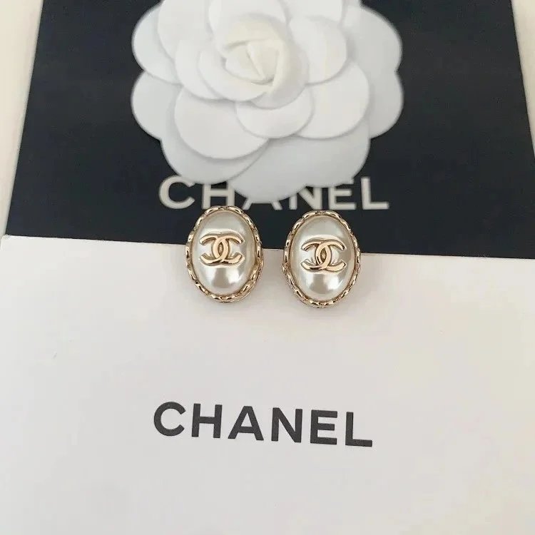 30CHANEL